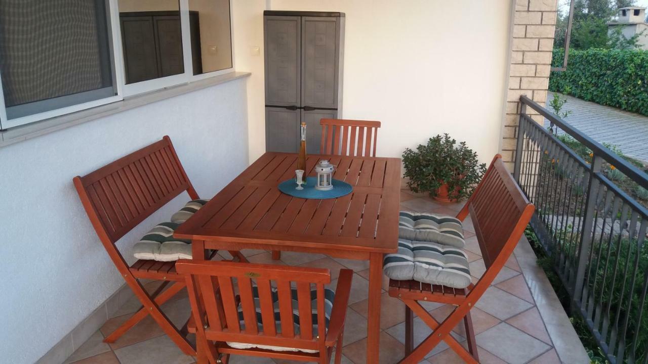 Apartman Luka Kastela Exterior photo
