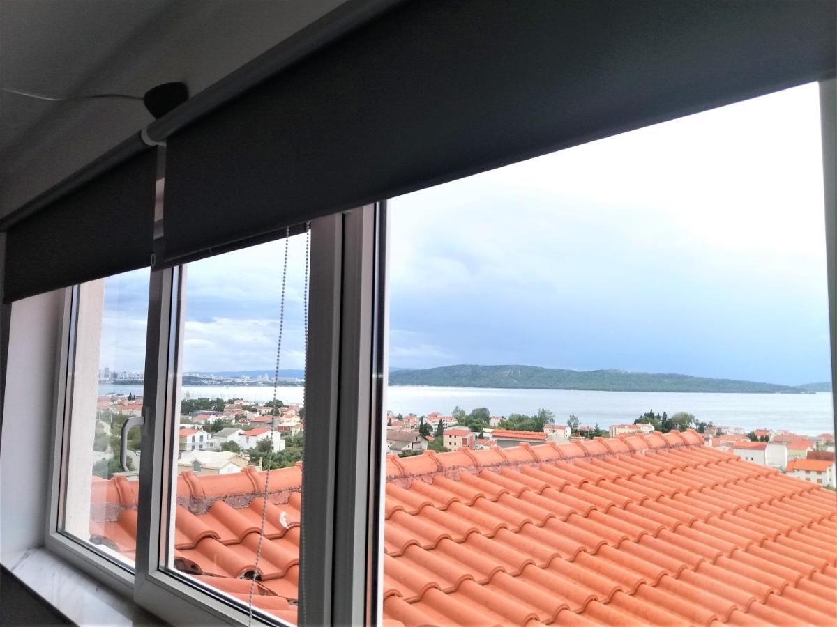 Apartman Luka Apartment Kastela Exterior photo