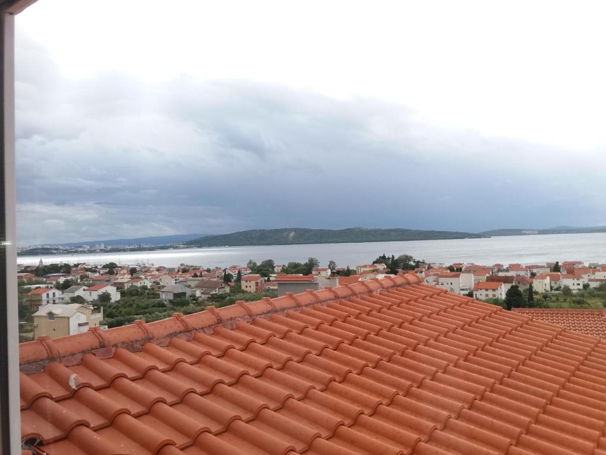 Apartman Luka Apartment Kastela Exterior photo